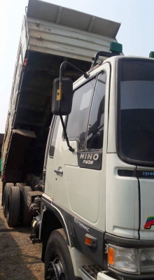 ขาย  3m  เครื่องเดิมเกียเดิม  สโลเดิม  สวยสด  ขยตามสภาพรถไม่มีที้ติรับประกันโดยเฉพาะคัสซี เดิมไม่สาดสีกับภายในกริบครับ