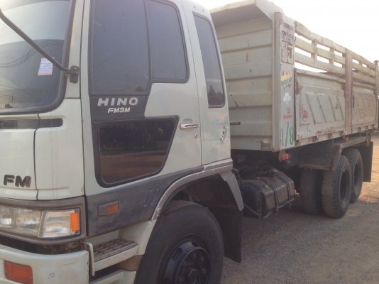 ขาย  3m  เครื่องเดิมเกียเดิม  สโลเดิม  สวยสด  ขยตามสภาพรถไม่มีที้ติรับประกันโดยเฉพาะคัสซี เดิมไม่สาดสีกับภายในกริบครับ