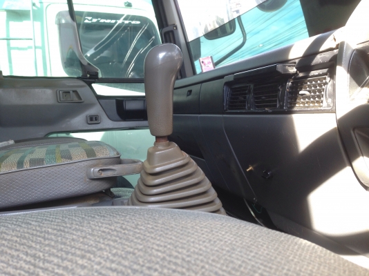 ขาย  3m  เครื่องเดิมเกียเดิม  สโลเดิม  สวยสด  ขยตามสภาพรถไม่มีที้ติรับประกันโดยเฉพาะคัสซี เดิมไม่สาดสีกับภายในกริบครับ