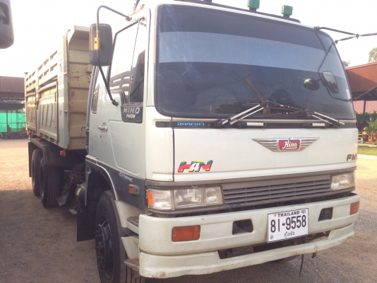 ขาย  3m  เครื่องเดิมเกียเดิม  สโลเดิม  สวยสด  ขยตามสภาพรถไม่มีที้ติรับประกันโดยเฉพาะคัสซี เดิมไม่สาดสีกับภายในกริบครับ