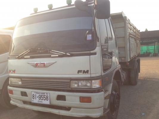 ขาย  3m  เครื่องเดิมเกียเดิม  สโลเดิม  สวยสด  ขยตามสภาพรถไม่มีที้ติรับประกันโดยเฉพาะคัสซี เดิมไม่สาดสีกับภายในกริบครับ