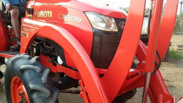 ขาย รถไถคูโบต้า L3608 สวยๆ สภาพเดิมๆ พร้อมใช้งาน