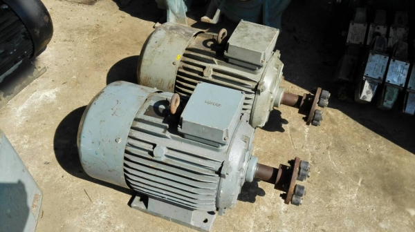 Sell> ขายมอเตอร์ Elektrim 15 แรงม้า 380 V. มอเตอร์เงียบ เดินนิ่ม ทุ่นเดิมๆ สวยครับ Sell> ขายมอเตอร์ Elektrim 15 แรงม้า 380 V. มอเตอร์เงียบ เดินนิ่ม ทุ่นเดิมๆ สวยครับ