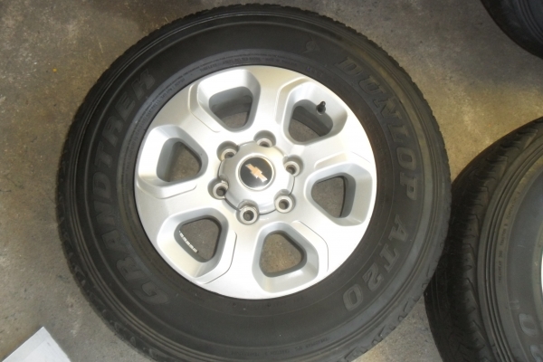 ล้อแม็ก16นิ้ว6รุ เชฟ พร้อมยาง สวยๆ 4 ล้อ ราคา 6900 บาท