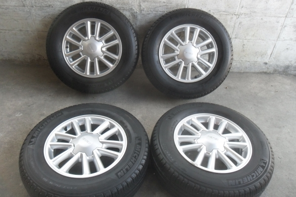 ล้อแม็ก 16นิ้ว6รู อีซูสุ พร้อมยาง สวยๆ 4 ล้อ ราคา 7900 บาท