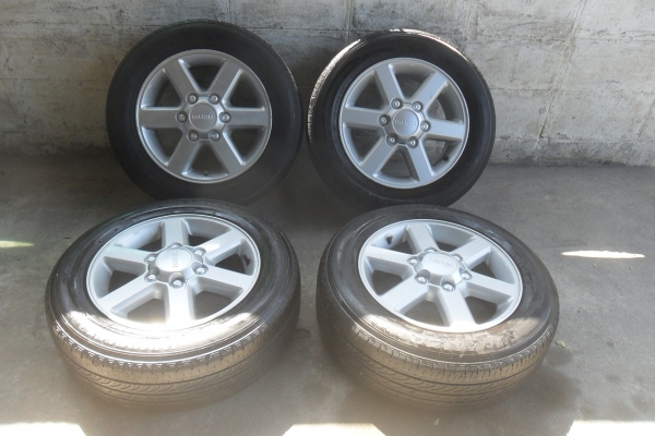 ล้อแม็ก16นิ้ว6รุ อีซุสุ พร้อมยาง สวยๆ 4 ล้อ ลดราคาเหลือ 5700 บาท