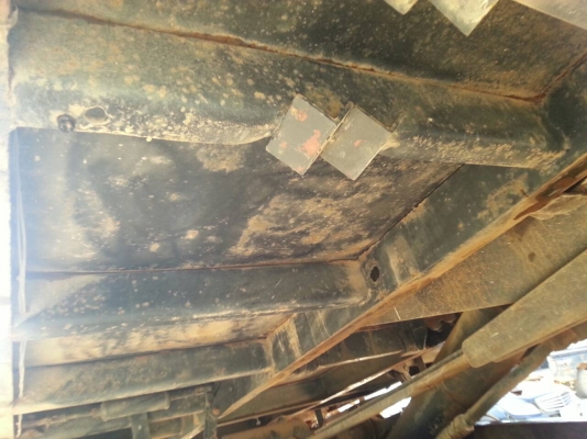 รถดั๊มบรรทุก ยี่ห้ออีซูซุ 185 แรงม้า ยาง 900 เฟื่องท้ายใหญ่ พวงมาลัยเพาเวอร์ มีแอร์ รถดั๊มบรรทุก ยี่ห้ออีซูซุ 185 แรงม้า ยาง 900 เฟื่องท้ายใหญ่ พวงมาลัยเพาเวอร์ มีแอร์