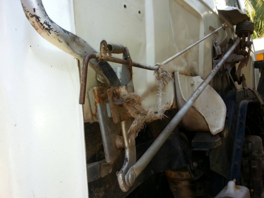 รถดั๊มบรรทุก ยี่ห้ออีซูซุ 185 แรงม้า ยาง 900 เฟื่องท้ายใหญ่ พวงมาลัยเพาเวอร์ มีแอร์ รถดั๊มบรรทุก ยี่ห้ออีซูซุ 185 แรงม้า ยาง 900 เฟื่องท้ายใหญ่ พวงมาลัยเพาเวอร์ มีแอร์