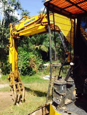 รถแบคโฮ KOMATSU  PC - 50 UU - 1.   สนใจติดต่อ  081 - 6079515