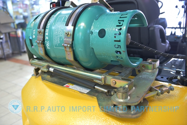 ขายรถโฟล์คลิฟท์มือสอง KOMATSU รุ่น FG25-723925 ราคา 285,000 บาท รุ่นใหม่ล่าสุด