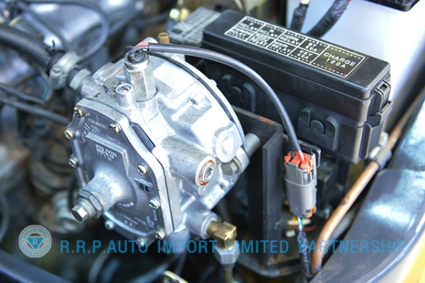 ขายรถโฟล์คลิฟท์มือสอง KOMATSU รุ่น FG25-723925 ราคา 285,000 บาท รุ่นใหม่ล่าสุด