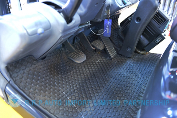 ขายรถโฟล์คลิฟท์มือสอง KOMATSU รุ่น FG25-723925 ราคา 285,000 บาท รุ่นใหม่ล่าสุด