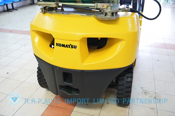 ขายรถโฟล์คลิฟท์มือสอง KOMATSU รุ่น FG25-723925 ราคา 285,000 บาท รุ่นใหม่ล่าสุด