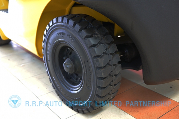 ขายรถโฟล์คลิฟท์มือสอง KOMATSU รุ่น FG25-723925 ราคา 285,000 บาท รุ่นใหม่ล่าสุด