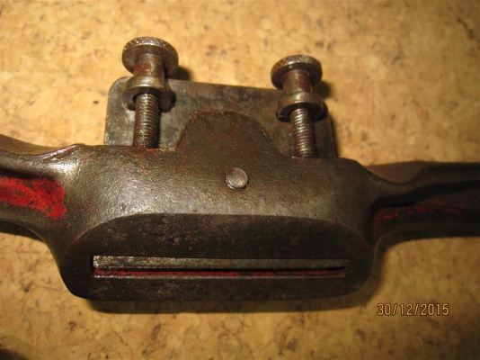 กบผีเสื้อ ลายน้ำลอกหมดแล้ว เลขปั๊มนูน 151 งานเก่า