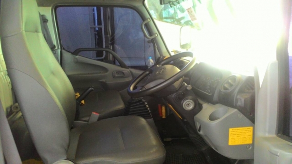 ขายรถบรรทุก 10 ล้อดัมพ์ HINO MEGA 251 แรงม้าปี 2557 ไมล์ 59000 กม.ไม่มีระบบ ราคา 2200000