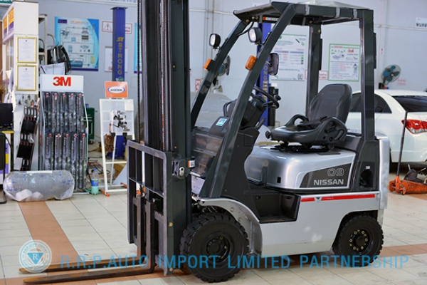 ขายรถโฟล์คลิฟท์มือสอง NISSAN  รุ่น AL01-000127 ราคา 235,000 บาท นำเข้าจากประเทศญี่ปุ่น 100\% ไม่เคยใช้งานในไทย