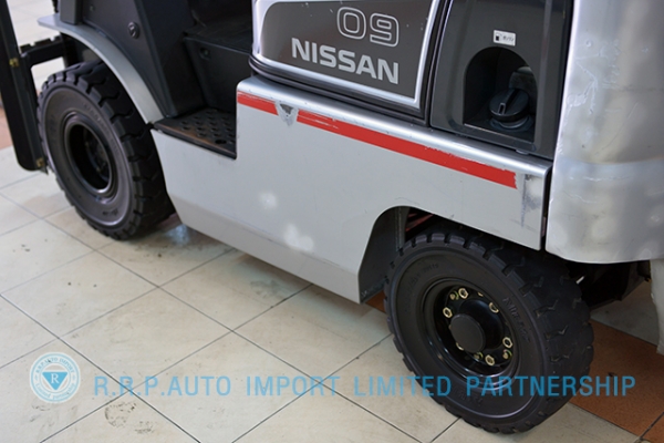 ขายรถโฟล์คลิฟท์มือสอง NISSAN  รุ่น AL01-000127 ราคา 235,000 บาท นำเข้าจากประเทศญี่ปุ่น 100\% ไม่เคยใช้งานในไทย