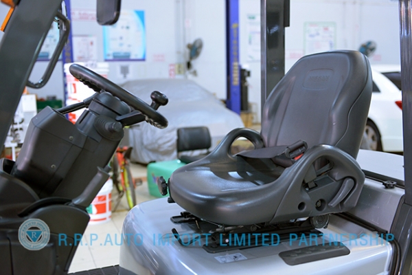 ขายรถโฟล์คลิฟท์มือสอง NISSAN  รุ่น AL01-000127 ราคา 235,000 บาท นำเข้าจากประเทศญี่ปุ่น 100\% ไม่เคยใช้งานในไทย