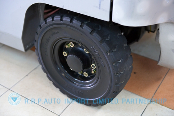 ขายรถโฟล์คลิฟท์มือสอง NISSAN  รุ่น AL01-000127 ราคา 235,000 บาท นำเข้าจากประเทศญี่ปุ่น 100\% ไม่เคยใช้งานในไทย