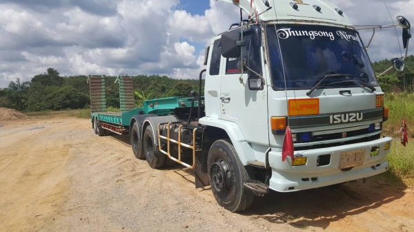 ขายรถบรรทุก 18 ล้อหัวลากพร้อมหางโลเบต ISUZU ROCKY 240 แรงม้านางฟ้าแท้ หางโลเบตพนัส 2 เพลา ราคา 1350000