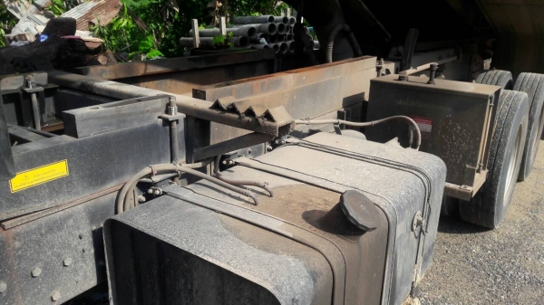 รถฮีโน่ 10 ล้อดั้ม 344 แรงม้า. ปี 56. ( รถวิ่ง 1xx,xxx กว่า กม. ) , ( ขาย แม่ , ลูก. )    สนใจติดต่อ  081 - 6079515