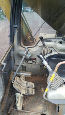 **850,000 บ.ต่อรอง/// แบคโฮ KOMATSU PC200-6 เล่มทะเบียน **ขาย KOMATSU PC200-6 แบคโฮสวยๆ มีเล่มทะเบียน HYD.EXCAVATOR KOMATSU PC200-6 Original Japan Model S/N(ซีเรียล) 93022 ไฟฟ้าครบ ปั้มเดิม เครื่องวางใหม่ (ยังไม่ลงเล่ม) เครื่องCUMMINS(PC200-7)-6สูบ แน่น แ