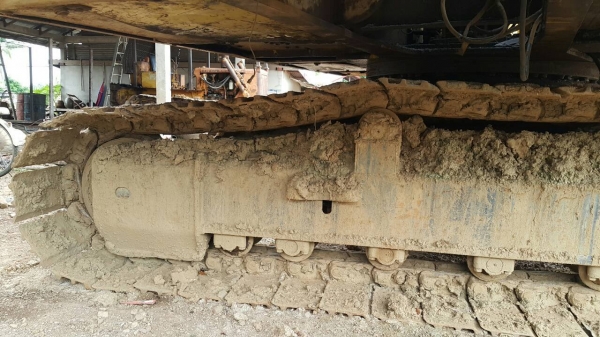 **850,000 บ.ต่อรอง/// แบคโฮ KOMATSU PC200-6 เล่มทะเบียน **ขาย KOMATSU PC200-6 แบคโฮสวยๆ มีเล่มทะเบียน HYD.EXCAVATOR KOMATSU PC200-6 Original Japan Model S/N(ซีเรียล) 93022 ไฟฟ้าครบ ปั้มเดิม เครื่องวางใหม่ (ยังไม่ลงเล่ม) เครื่องCUMMINS(PC200-7)-6สูบ แน่น แ