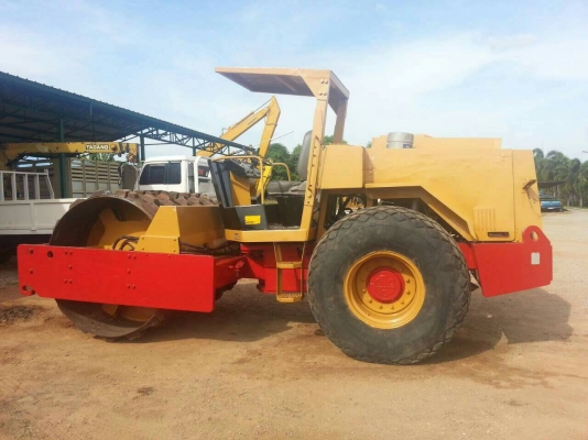 ขายรถบด DYNAPAC CA251D 2 เพลา 2 เปลือก เครื่อง HO7C เอกสารเล่มทะเบียน ราคา 670000