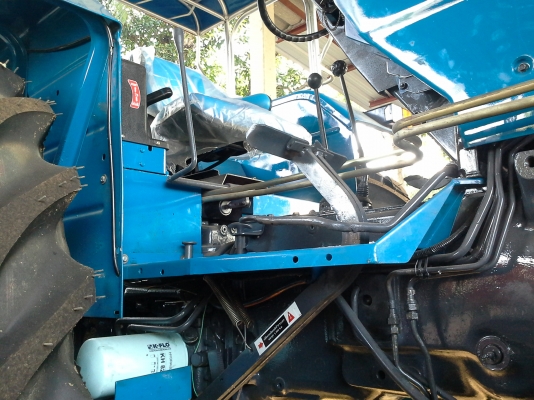 ขายฟอดร์สองเพา 6640 คาราโร่ดันหน้าหางสาม พร้อมทะเบืยน