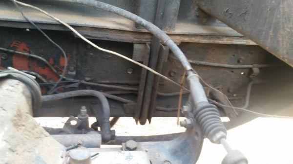 รถบรรทุก 6 ล้อดัมพ์ ยี่ห้อ ISUZU  เครื่อง 145 แรงม้า เป็นรถห้างไม่ใช้รถประกอบ