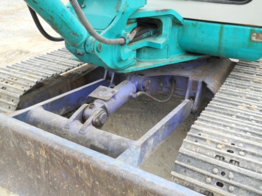 ขายรถนอกเก่าญี่ปุ่น komatsu pc40-7 หัวเก๋งรถสวยราคาถูก สนใจโทร 092-3309229 อี๊ด