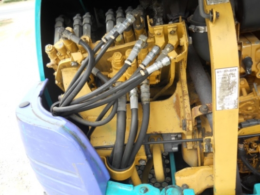 ขายรถนอกเก่าญี่ปุ่น komatsu pc40-7 หัวเก๋งรถสวยราคาถูก สนใจโทร 092-3309229 อี๊ด