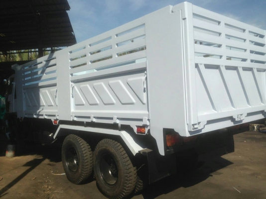 ขายรถ10ล้อดั๊ม2Kเครื่อง240แรงสภาพดีพร้อมใช้งาน