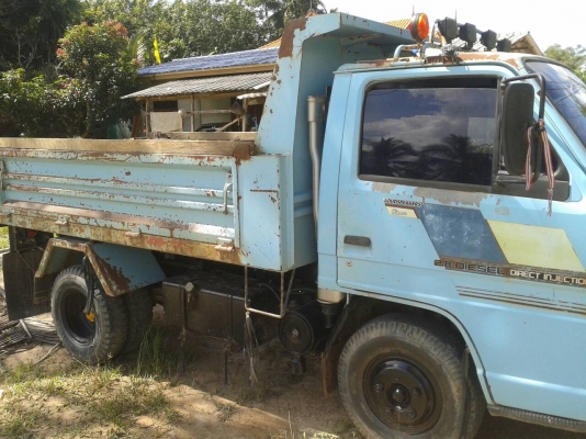 ขายรถบรรทุก 6 ล้อดัมพ์ ISUZU NKR 88 แรงม้า ราคา 250000