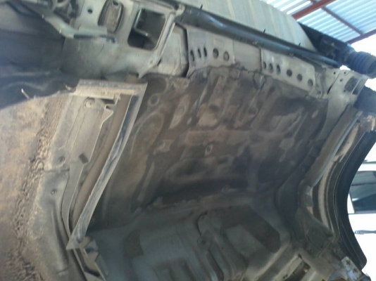 รถ 6 ล้อ ISUZU หัวตึก NQR เครื่อง 175 แรง ปี 55