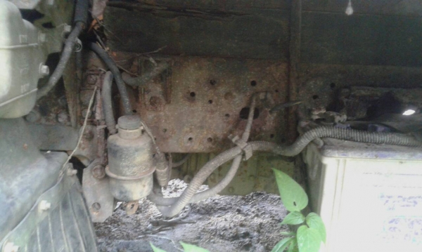 ขายรถบรรทุก 6 ล้อดัมพ์ ISUZU DECA 195 แรงม้ารถประกอบ ราคา 600000