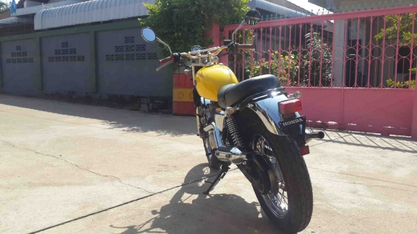 ขาย Honda Cl 400 Scrambler สภาพสวยๆพร้อมใช้ เอกสาร inv ครบครับ