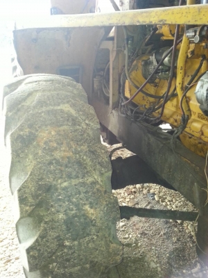 รถตักล้อยาง ยี่ห้อ CAT รุ่น 922B รถตักล้อยาง ยี่ห้อ CAT รุ่น 922B