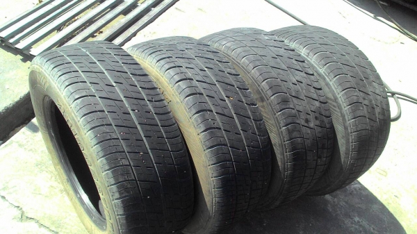 215/65R15 BRIDGESTONE LEO 627 ชุด 4 เส้น  tel.081-427-3941 ไลน์ไอดี autobot107