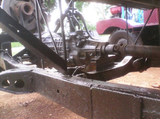 อีแต๋นคอกไม้ เครื่อง มิตซูบิชิ 8 แรง พร้อมใช้งาน