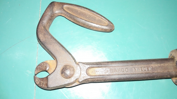 ขายคีมถอนตะปู BAHCO 38 MADE IN SWEDEN.สภาพดีมากๆ ขายคีมถอนตะปู BAHCO 38 MADE IN SWEDEN.สภาพดีมากๆ