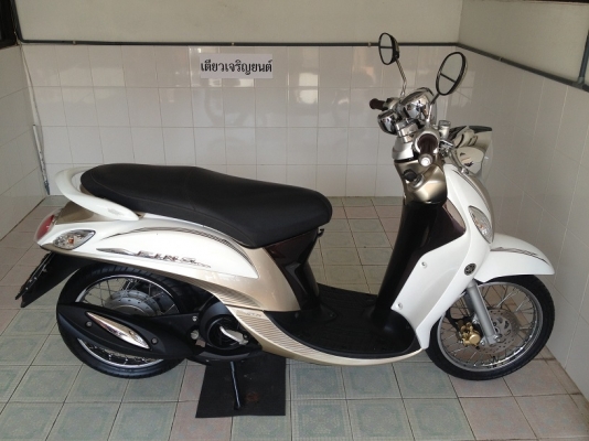 Fino Fi ลายPremium รถบ้าน วิ่งน้อย ปลายปี56 (ของแถม 4 รายการ)