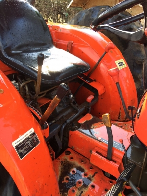 ขายรถไถ KUBOTA36 แรง ปี53 อุปกร ผาน6 ดันหน้า พร้อมใช้สุดๆ