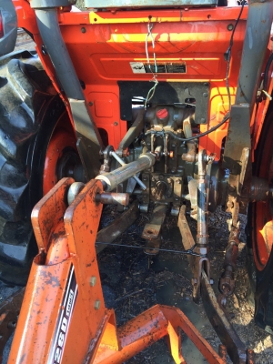 ขายรถไถ KUBOTA36 แรง ปี53 อุปกร ผาน6 ดันหน้า พร้อมใช้สุดๆ