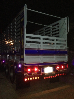 สิบล้อ1เพา ฮีโน่ FL1J212ปี43ยางเรเดียลใหม่10เส้น ช่วงยาว 6.50ม สภาพดีเดิมๆสวยจัด เสริมหล่อรอบคันมาหลายสิบหมื่น เล่มทะเบียนพร้อมโอน รถสภาพพร้อม..ขับไปใช้งานได้เลย ครับ