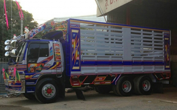 สิบล้อ1เพา ฮีโน่ FL1J212ปี43ยางเรเดียลใหม่10เส้น ช่วงยาว 6.50ม สภาพดีเดิมๆสวยจัด เสริมหล่อรอบคันมาหลายสิบหมื่น เล่มทะเบียนพร้อมโอน รถสภาพพร้อม..ขับไปใช้งานได้เลย ครับ