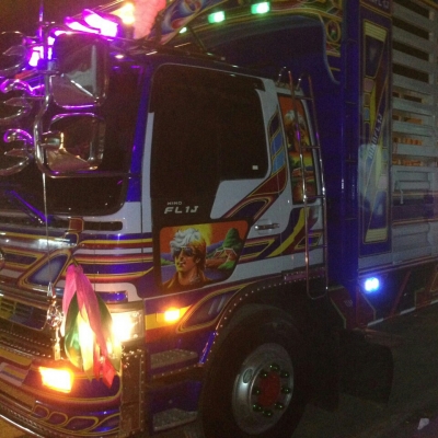 สิบล้อ1เพา ฮีโน่ FL1J212ปี43ยางเรเดียลใหม่10เส้น ช่วงยาว 6.50ม สภาพดีเดิมๆสวยจัด เสริมหล่อรอบคันมาหลายสิบหมื่น เล่มทะเบียนพร้อมโอน รถสภาพพร้อม..ขับไปใช้งานได้เลย ครับ