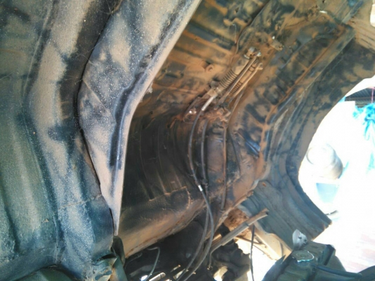 หกล้อ HiNo KM 777 ดั้มมีเนียม ค็อกเกษตร สภาพดีสวย แอร์เย็นๆพร้อใช้ ทะเบียนพร้อมโอน