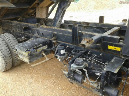 ขายรถบรรทุก 6 ล้อดัมพ์ HINO FC9J 175 แรงม้าปี 2555 ราคา 1100000